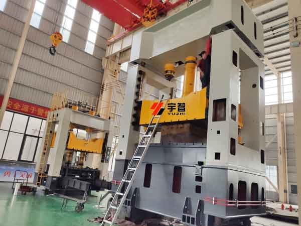 630噸分體框架式液壓機