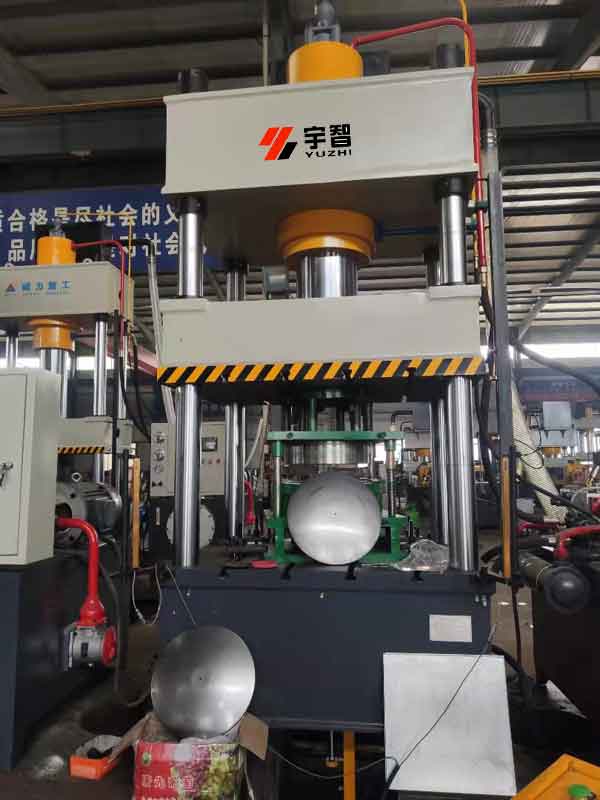 200噸三梁四柱拉伸液壓機(jī)